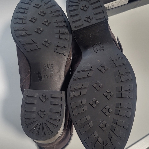 Naturalizer 'Deanne' grey-brown suede booties, size 8M - Picture 4 of 8